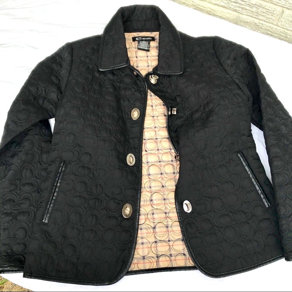 Black Quilted Toggle Button Front Collared Jacket… - image 1